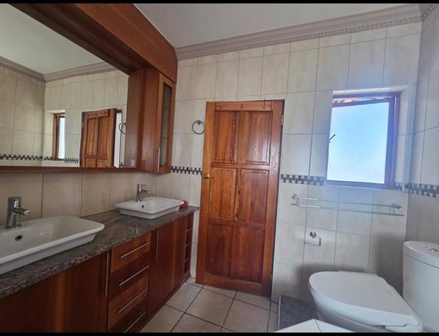 5 BEDROOM HOUSE FOR SALE IN BIRDWOOD ESTATE
